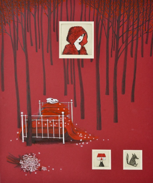 Kadi Kurema Czerwony Kapturek - na czerwonym tle las i portret Czerwonego Kapturka, pośród drzew łóżko ze szczebelkami, a na nim pościel, na niej czaszka wilka